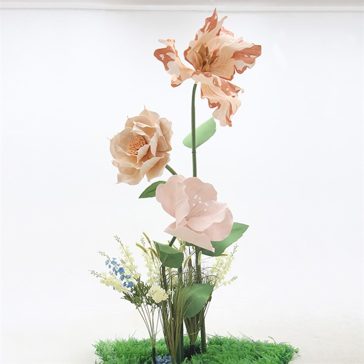 Combinație de flori de hârtie din spumă uriașă